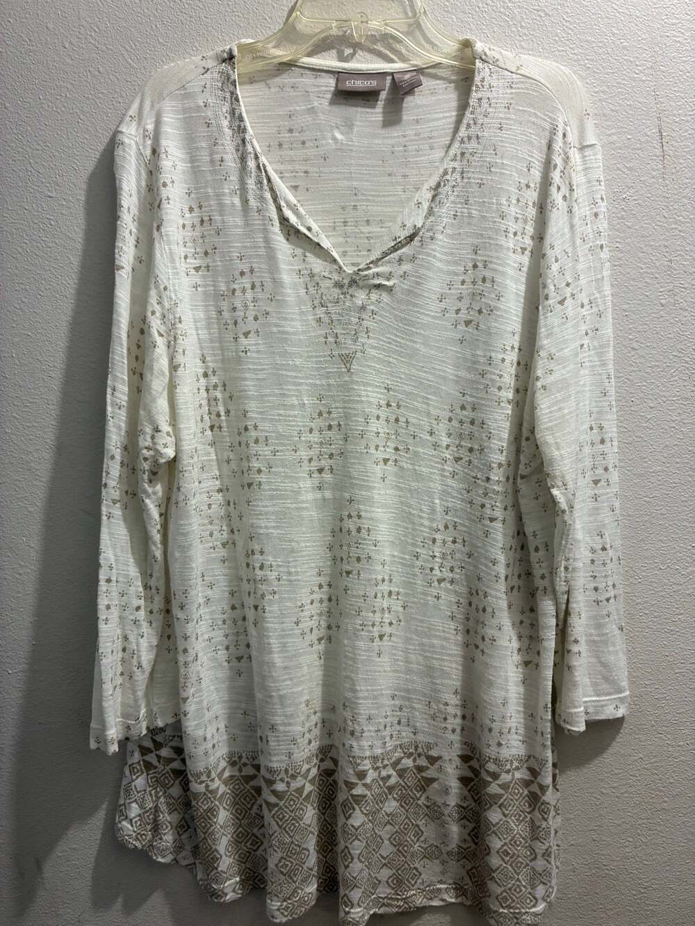 Chico's Size 2 Large White Gray Geometric Print Tunic Top Long Sleeve
